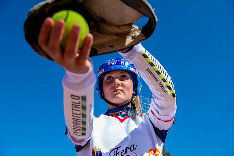 Pelaajat vapauttivat peli-ilonsa ja katsojat nauttivat näkemästään – naisten superpesiskaudelle unelma-alku!